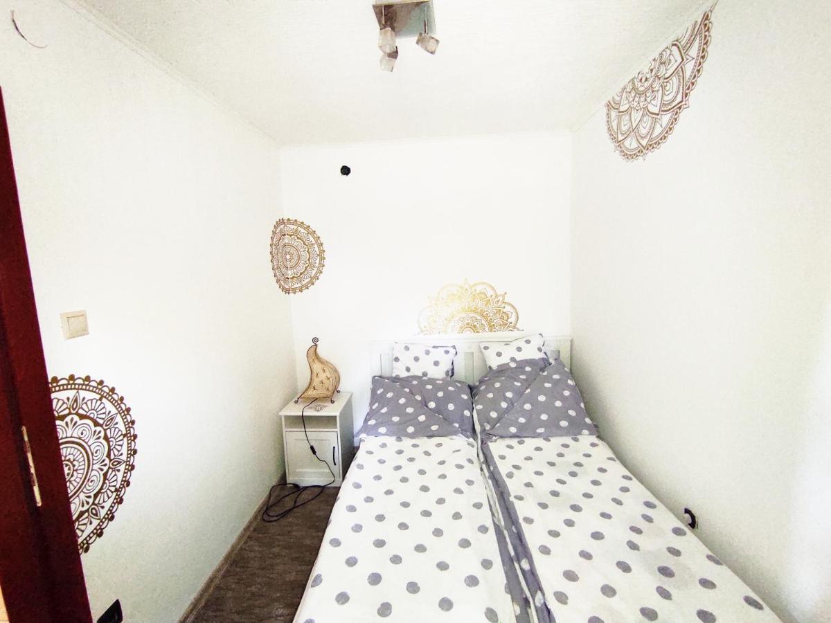 Flower Home เซนเทนแดร ภายนอก รูปภาพ